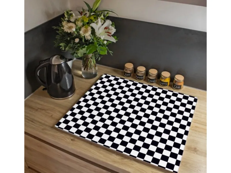 Banjado Herdabdeckplatte Glas 1 Teilig 60x52CM Schneidebrett Herdabdeckung Mit Motiv Karo Schwarz< Schneidebretter|Herdabdeckungen