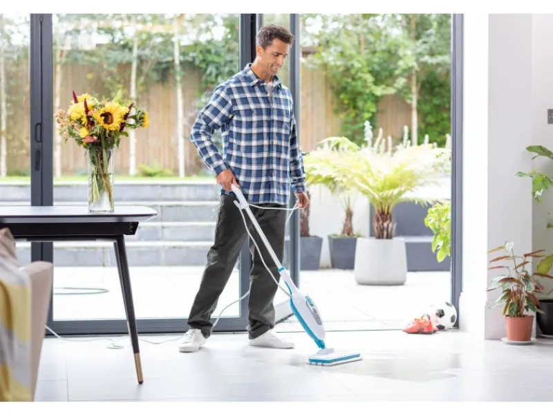 Black+Decker Zubehör Für Küchenarmatur<5in1 Dampfbesen mit Handreiniger FSMH13E5 1.300 W inkl. Zubehör
