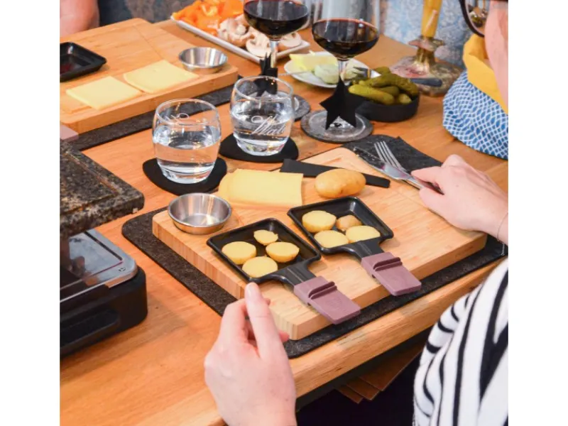 Clearance DuneDesign Raclette Teller Set mit Dipschale für 4 Personen 30 x 25 cm