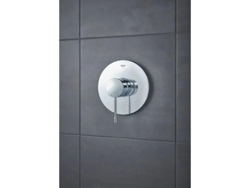 Grohe Einhand-Brausebatterie Essence< Einhebelmischer