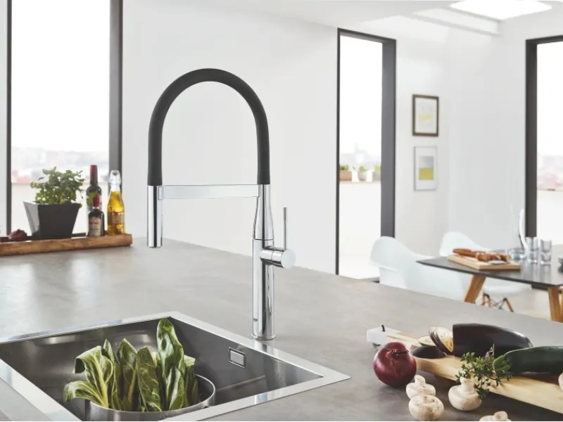 Grohe Einhand-Küchenarmatur Essence Chrom< Einhebelmischer