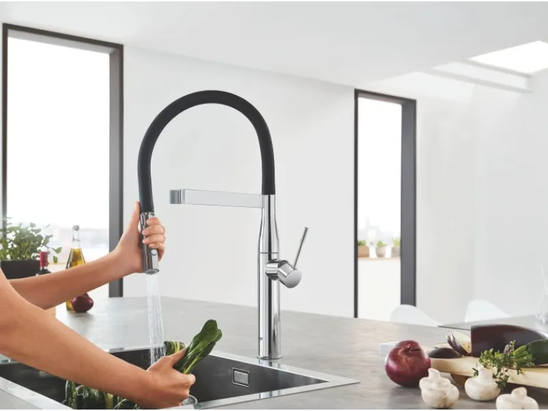 Grohe Einhand-Küchenarmatur Essence Chrom< Einhebelmischer