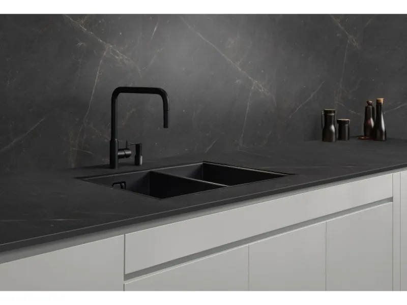 New Kaindl Wandabschlussprofil 300 cm x 2,4 cm Marmor Emperador