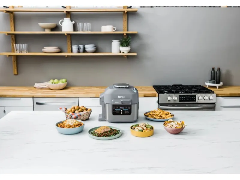 New Ninja Cooking System und Heißluftfritteuse ON400DE Speedi Rapid Hellgrau