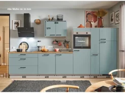 Pino Küchenzeile 350 cm Fjordgrün Anschlag rechts 1 Geräte-, 1 Apothekerschrank< Kühlschränke