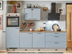 Pino Küchenzeile 250 cm Pastellblau Anschlag links 1 Geräteschrank< Kühlschränke