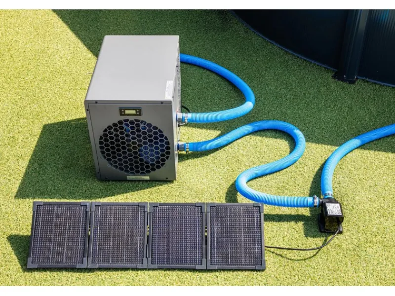 Steinbach Wassersysteme<Zirkulationspumpe mit PV-Panel