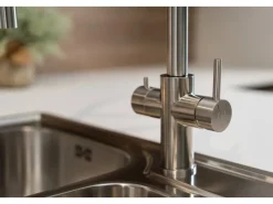 Clearance VIZIO 5 Wege Wasserhahn Küchenarmatur Edelstahl Massiv mit 360° Schwenkbarem Auslauf Abnehmbare 2 Strahl Handbrause Gebürstet Orange