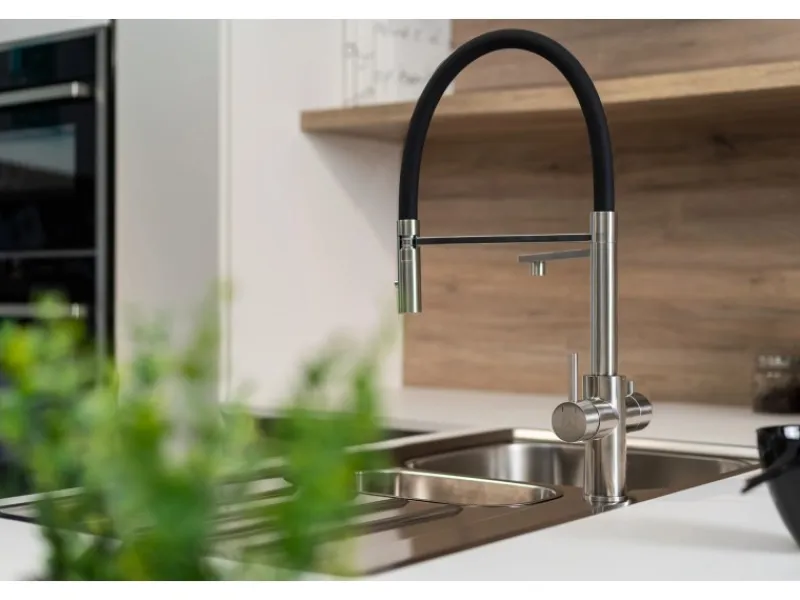 Clearance VIZIO 5 Wege Wasserhahn Küchenarmatur Edelstahl Massiv mit 360° Schwenkbarem Auslauf Abnehmbare 2 Strahl Handbrause Gebürstet Orange