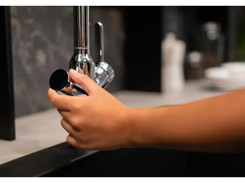 Sale VIZIO 4 Wege Wasserhahn Küchenarmatur BOD mit 360° Schwenkbarem L Auslauf Verchromt