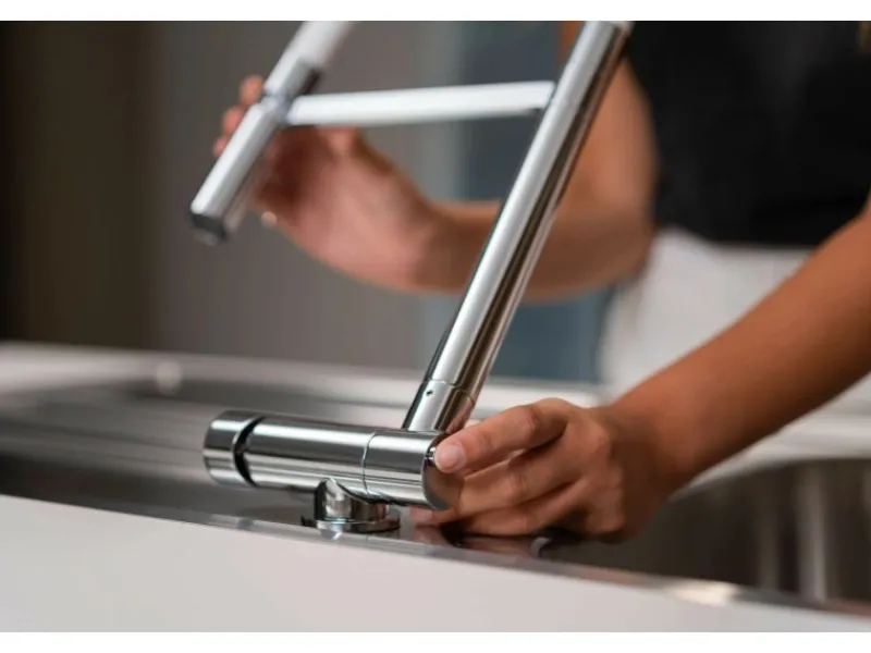 Sale VIZIO Wasserhahn Vorfenster Küchenarmatur Umklappbar 45 CM mit 360° Schwenkbarem Auslauf Abnehmbare 2 Strahl Handbrause Verchromt Rot